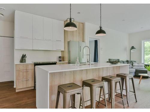 Cuisine - 202-89 Rue Jones, Bromont, QC - Indoor Photo Showing Kitchen With Upgraded Kitchen