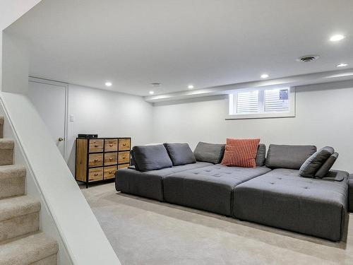 Family room - 131 Av. De Dulwich, Saint-Lambert, QC - Indoor Photo Showing Basement