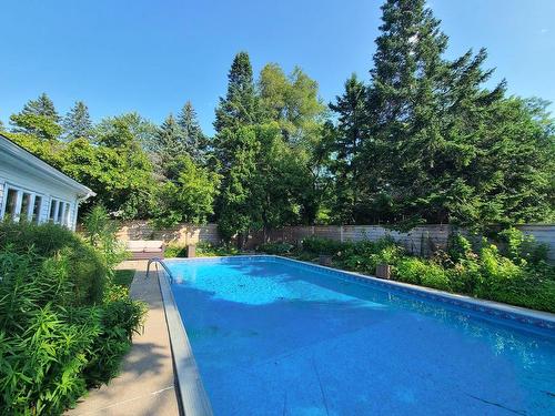 Backyard - 131 Av. De Dulwich, Saint-Lambert, QC - Outdoor With Backyard