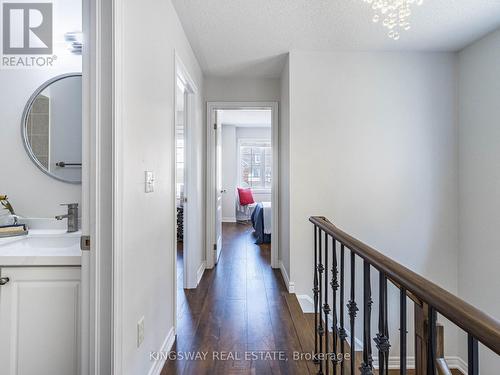 4885 Capri Crescent, Burlington, ON - Indoor Photo Showing Laundry Room