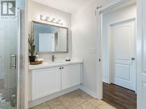 4885 Capri Crescent, Burlington, ON - Indoor Photo Showing Bathroom