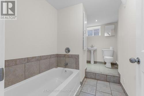 Lower - 68 1/2 Pine Street S, Thorold, ON - Indoor Photo Showing Bathroom