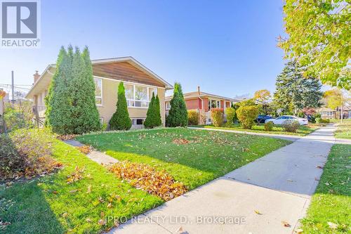 36 Summerfield Crescent, Toronto, ON - Outdoor