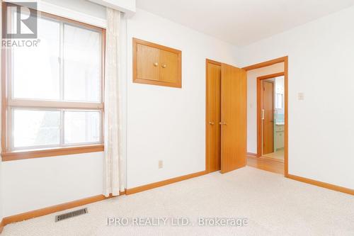 36 Summerfield Crescent, Toronto, ON - Indoor Photo Showing Other Room