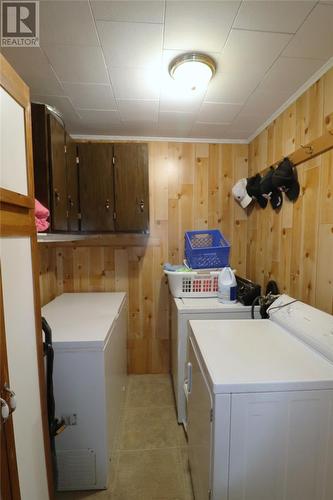 14 Willow Avenue, Cormack, NL - Indoor Photo Showing Laundry Room