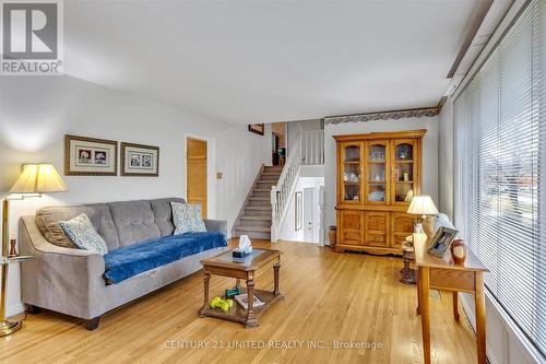 1188 Huron Street, Peterborough (Northcrest), ON - Indoor Photo Showing Living Room