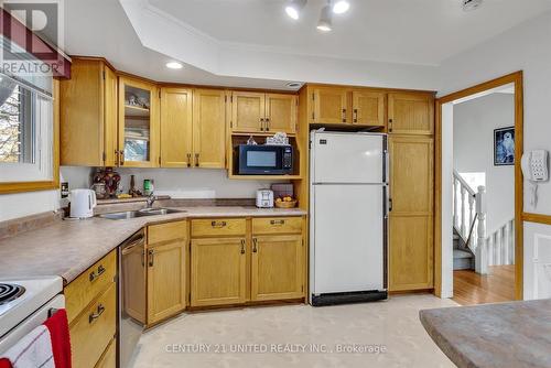 1188 Huron Street, Peterborough (Northcrest), ON - Indoor Photo Showing Kitchen With Double Sink