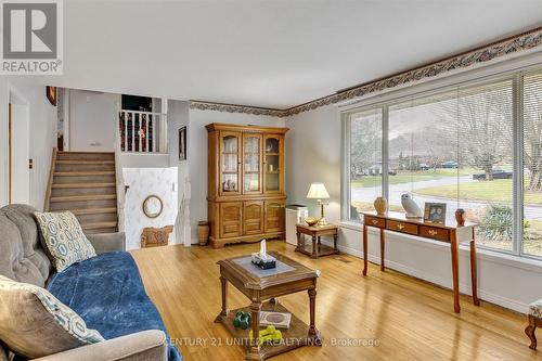 1188 Huron Street, Peterborough (Northcrest), ON - Indoor Photo Showing Living Room