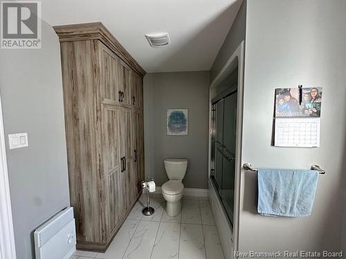 10 Malcolm Avenue, Campbellton, NB - Indoor Photo Showing Bathroom