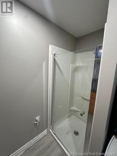 10 Malcolm Avenue, Campbellton, NB - Indoor Photo Showing Bathroom