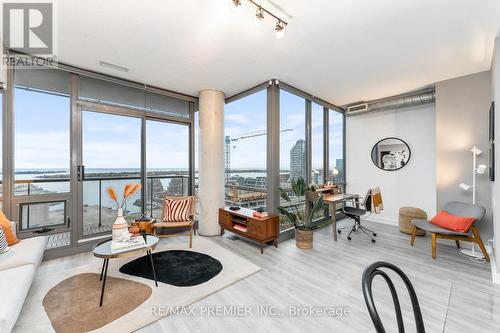 2506 - 33 Mill Street, Toronto, ON - Indoor Photo Showing Living Room