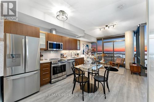 2506 - 33 Mill Street, Toronto, ON - Indoor Photo Showing Kitchen With Stainless Steel Kitchen