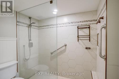 404 - 15390 Yonge Street, Aurora, ON - Indoor Photo Showing Bathroom