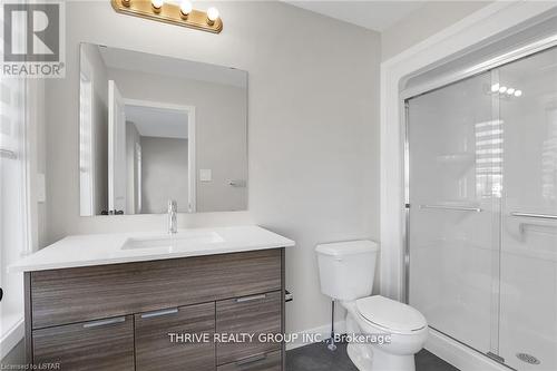 98 - 1781 Henrica Avenue, London, ON - Indoor Photo Showing Bathroom