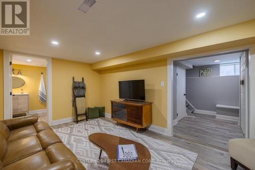 170 Langarth Street E, London, ON - Indoor Photo Showing Basement