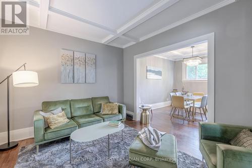 170 Langarth Street E, London, ON - Indoor Photo Showing Living Room