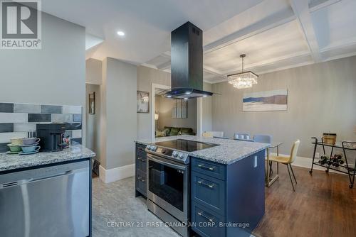 170 Langarth Street E, London, ON - Indoor Photo Showing Kitchen