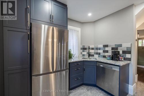 170 Langarth Street E, London, ON - Indoor Photo Showing Kitchen