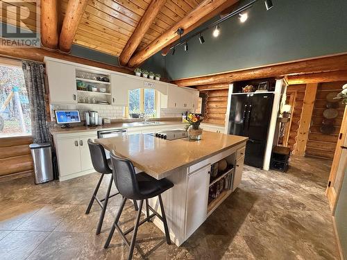 2613 Norwood Road, Quesnel, BC - Indoor