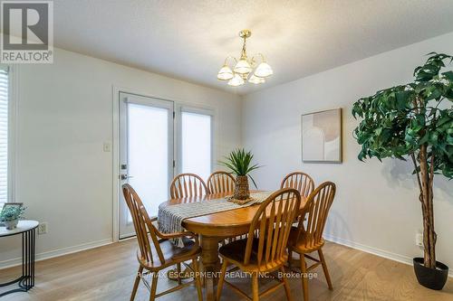 15 Trailbrook Lane, Guelph, ON - Indoor Photo Showing Dining Room