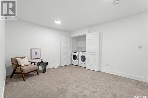 72 900 St Andrews Lane, Warman, SK - Indoor Photo Showing Laundry Room