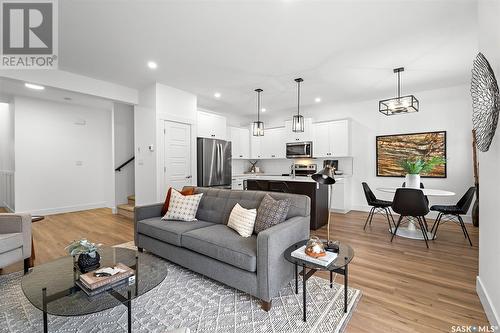 72 900 St Andrews Lane, Warman, SK - Indoor Photo Showing Living Room