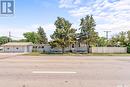 415 9Th Avenue Nw, Moose Jaw, SK  - Outdoor 