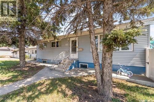 415 9Th Avenue Nw, Moose Jaw, SK - Outdoor