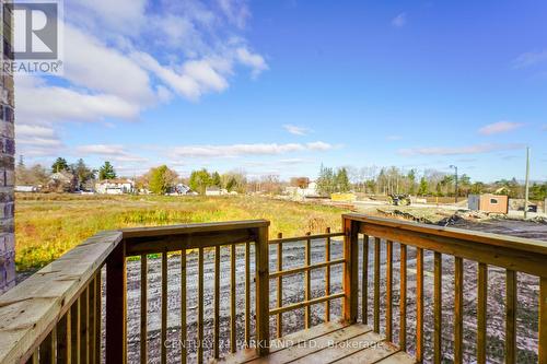 1352 Davis Loop, Innisfil, ON - Outdoor