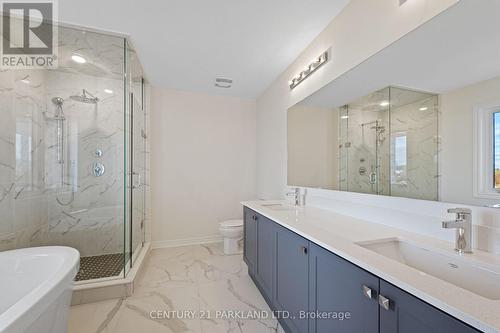 1352 Davis Loop, Innisfil, ON - Indoor Photo Showing Bathroom