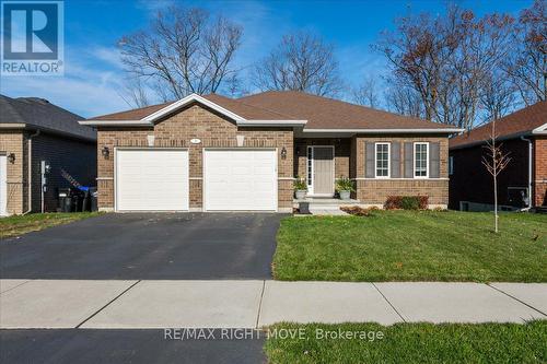 26 Hunter Avenue, Tay, ON - Outdoor With Facade