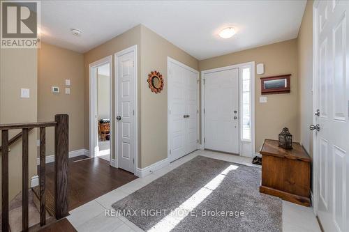 26 Hunter Avenue, Tay, ON - Indoor Photo Showing Other Room