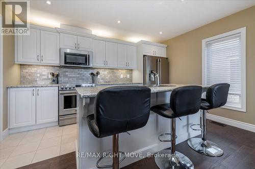 26 Hunter Avenue, Tay, ON - Indoor Photo Showing Kitchen With Stainless Steel Kitchen With Upgraded Kitchen