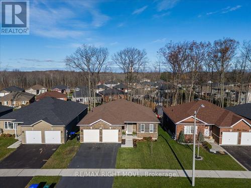 26 Hunter Avenue, Tay, ON - Outdoor With Facade