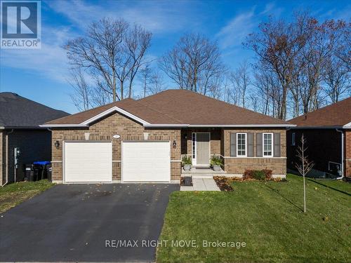 26 Hunter Avenue, Tay, ON - Outdoor With Facade