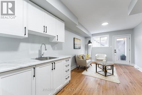 411 Main Street, Toronto, ON - Indoor Photo Showing Kitchen