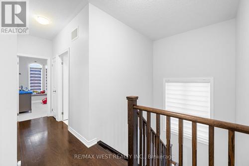 68 Killington Avenue, Vaughan, ON - Indoor Photo Showing Other Room