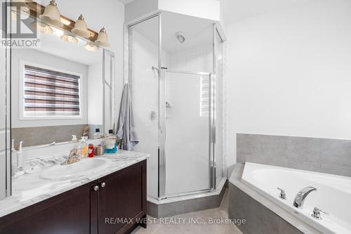 68 Killington Avenue, Vaughan, ON - Indoor Photo Showing Bathroom