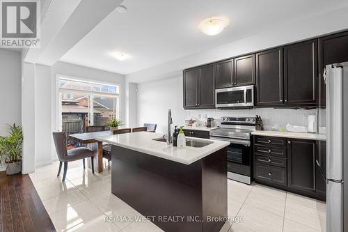 68 Killington Avenue, Vaughan, ON - Indoor Photo Showing Kitchen With Double Sink With Upgraded Kitchen