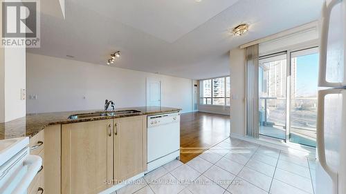 204 - 60 Disera Drive, Vaughan, ON - Indoor Photo Showing Kitchen With Double Sink