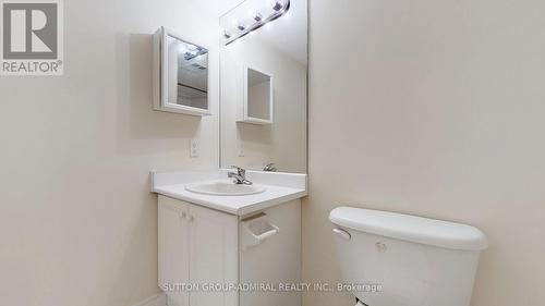 204 - 60 Disera Drive, Vaughan, ON - Indoor Photo Showing Bathroom