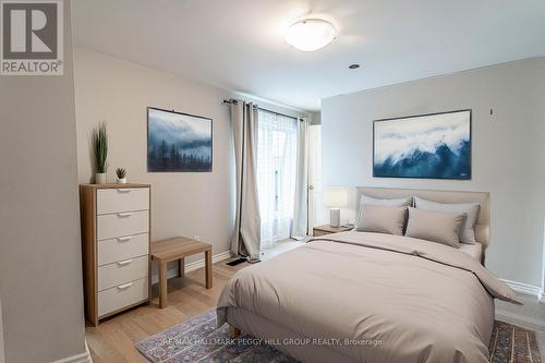 18 - 246 Tupper Boulevard, New Tecumseth, ON - Indoor Photo Showing Bedroom