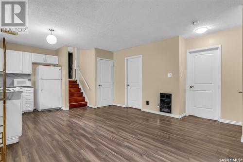 431 Chitek Crescent, Saskatoon, SK - Indoor Photo Showing Kitchen