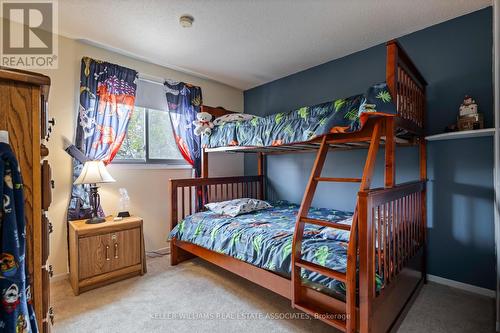 794 Laurier Avenue, Milton, ON - Indoor Photo Showing Bedroom