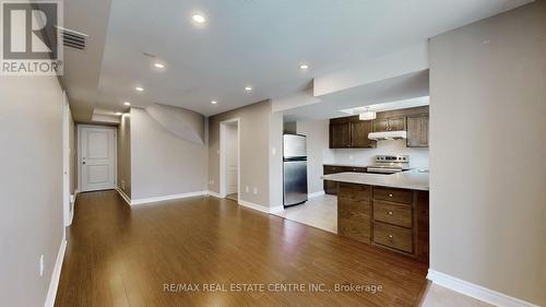 41 Springtown Trail N, Brampton, ON - Indoor Photo Showing Kitchen