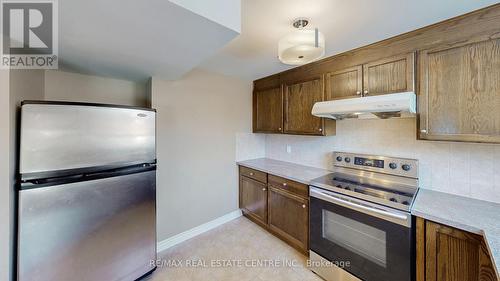 41 Springtown Trail N, Brampton, ON - Indoor Photo Showing Kitchen