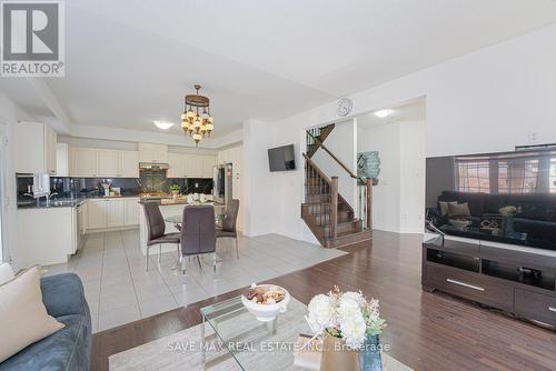 39 Agava Street, Brampton, ON - Indoor Photo Showing Living Room