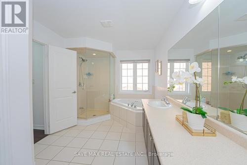 39 Agava Street, Brampton, ON - Indoor Photo Showing Bathroom