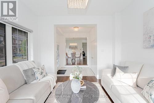 39 Agava Street, Brampton, ON - Indoor Photo Showing Living Room