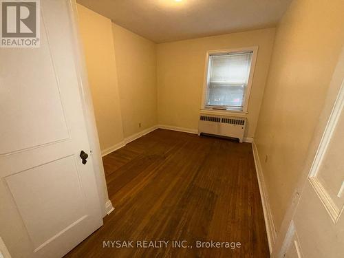 17 Webber Avenue, Hamilton, ON - Indoor Photo Showing Other Room